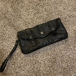 Leather wristlet wallet